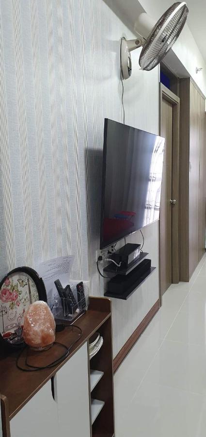 Schoenes Apartment Mit Pool-Nutzung مانيلا المظهر الخارجي الصورة