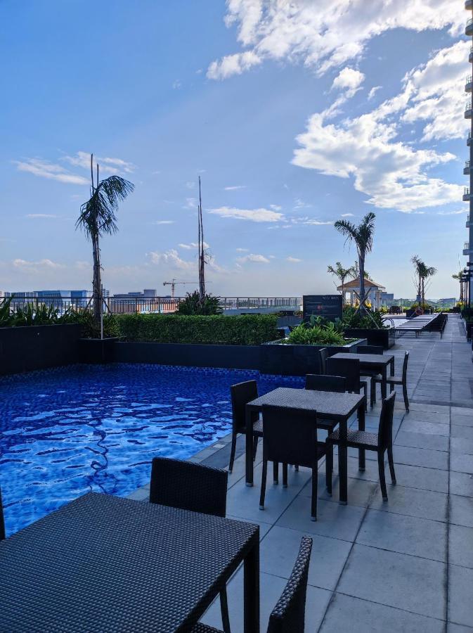 Schoenes Apartment Mit Pool-Nutzung مانيلا المظهر الخارجي الصورة