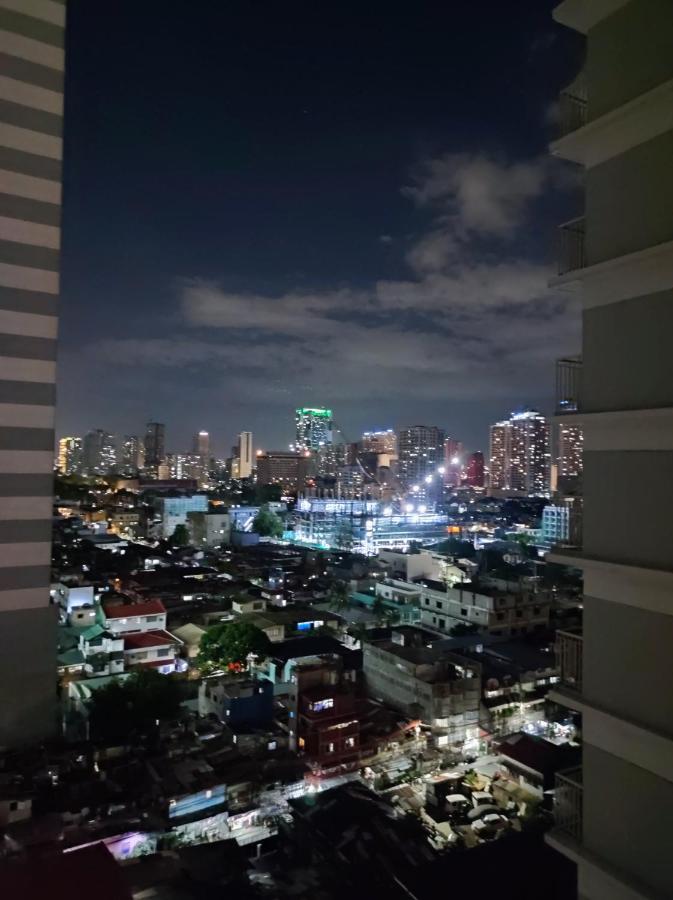 Schoenes Apartment Mit Pool-Nutzung مانيلا المظهر الخارجي الصورة